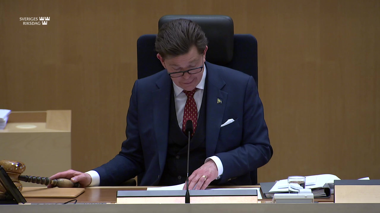 Stillbild från debatten i kammaren