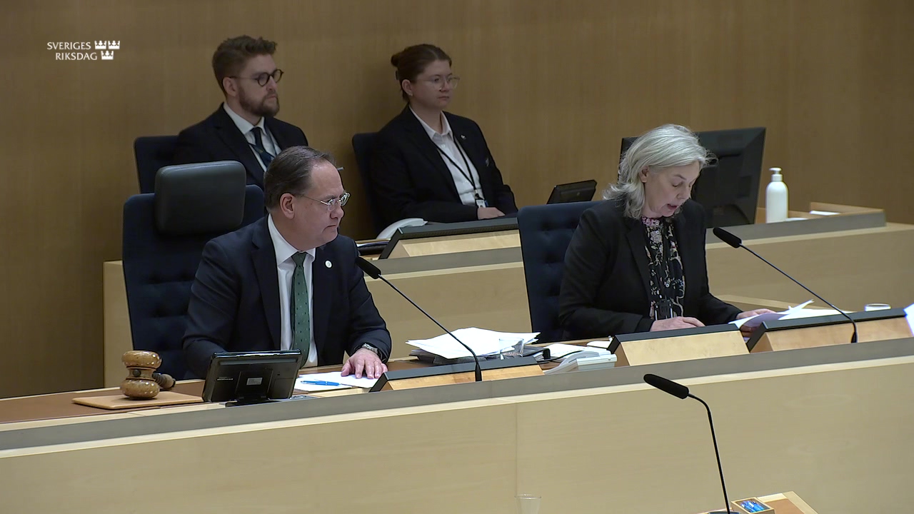 Stillbild från debatten i kammaren
