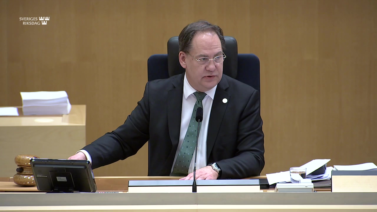 Stillbild från debatten i kammaren