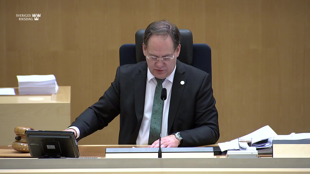 Stillbild från debatten i kammaren