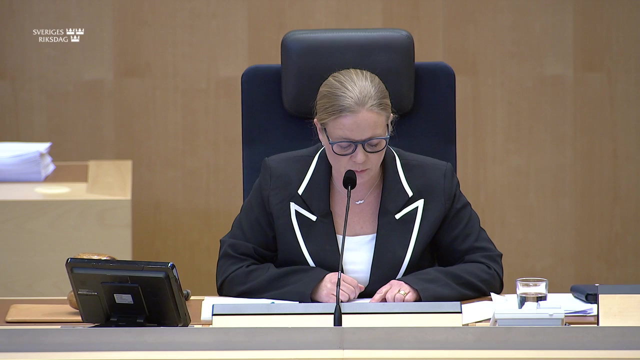 Stillbild från debatten i kammaren