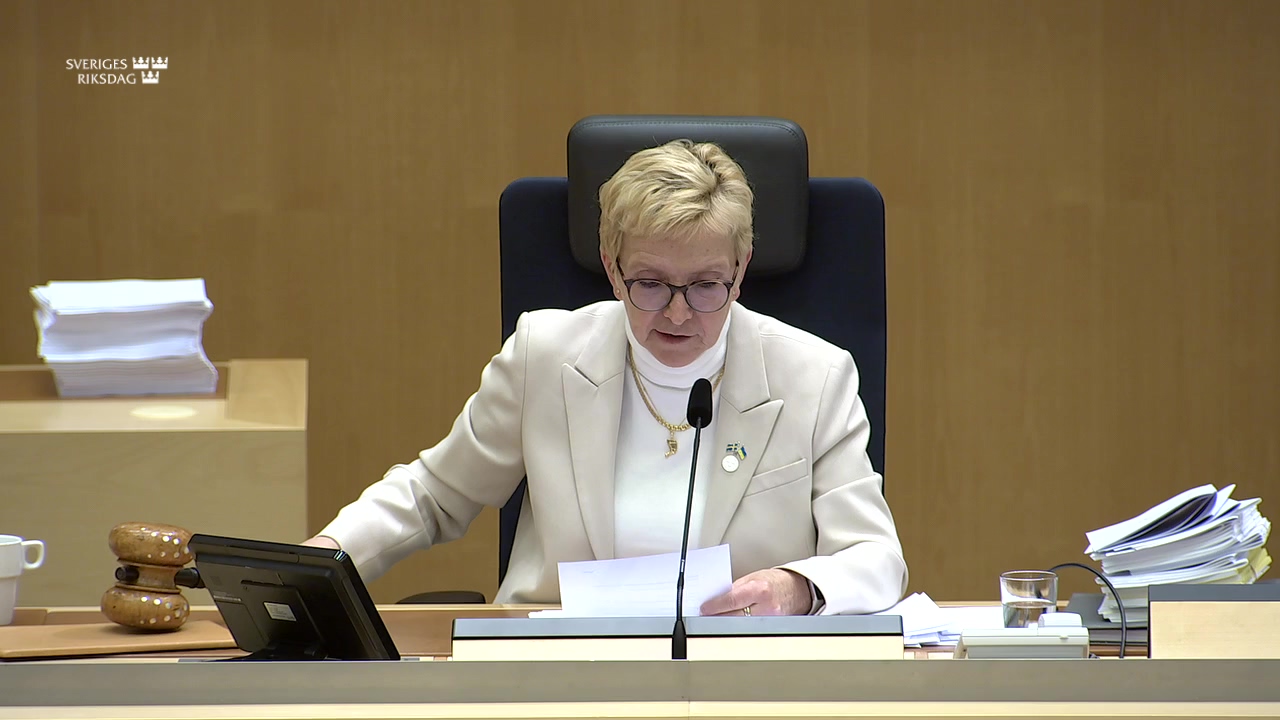 Stillbild från debatten i kammaren