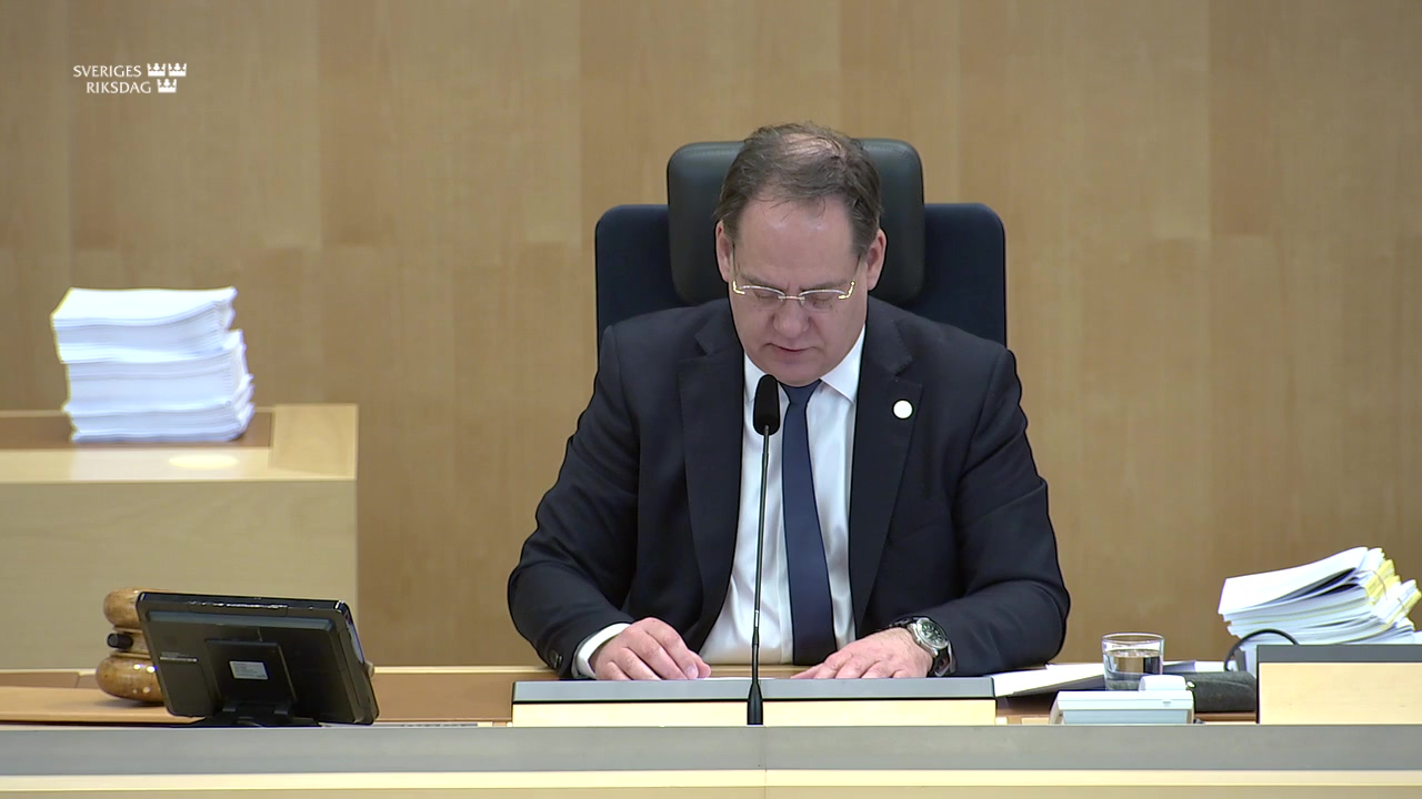 Stillbild från debatten i kammaren
