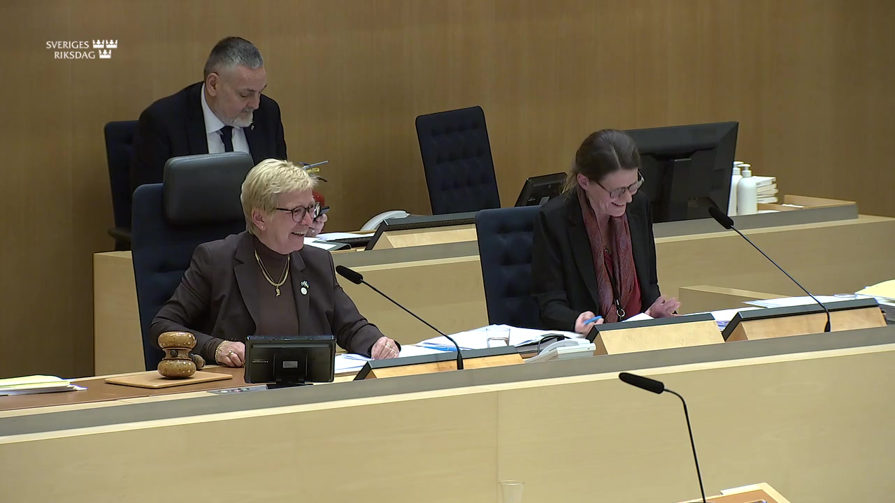 Stillbild från debatten i kammaren