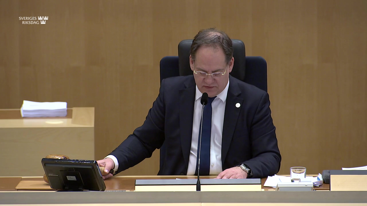 Stillbild från debatten i kammaren