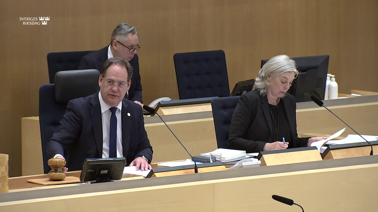Stillbild från debatten i kammaren