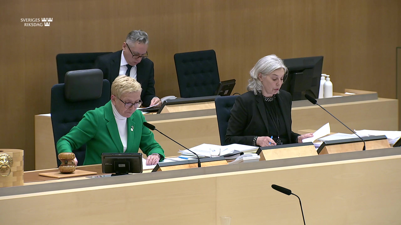 Stillbild från debatten i kammaren