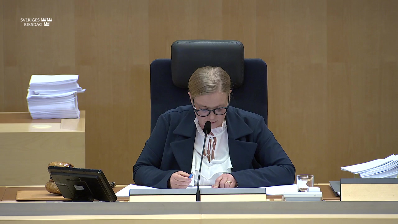 Stillbild från debatten i kammaren