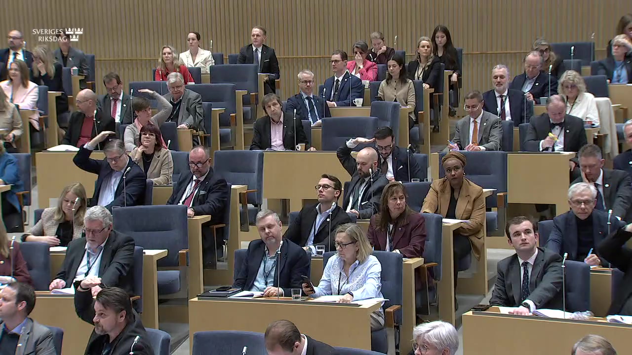 Stillbild från debatten i kammaren