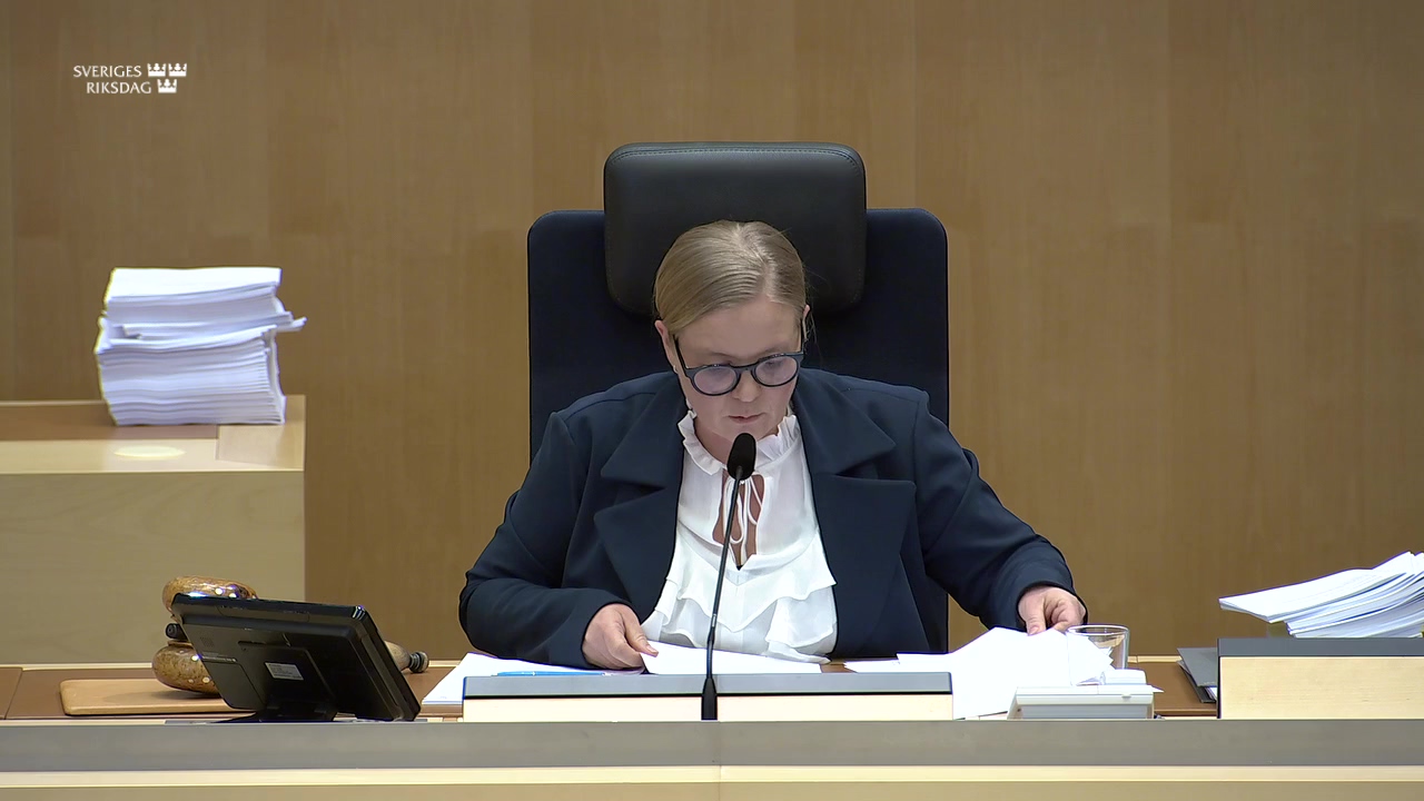 Stillbild från debatten i kammaren