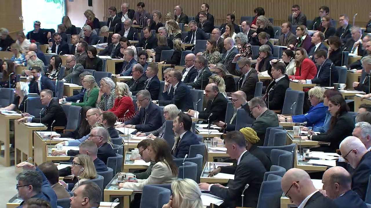Stillbild från debatten i kammaren
