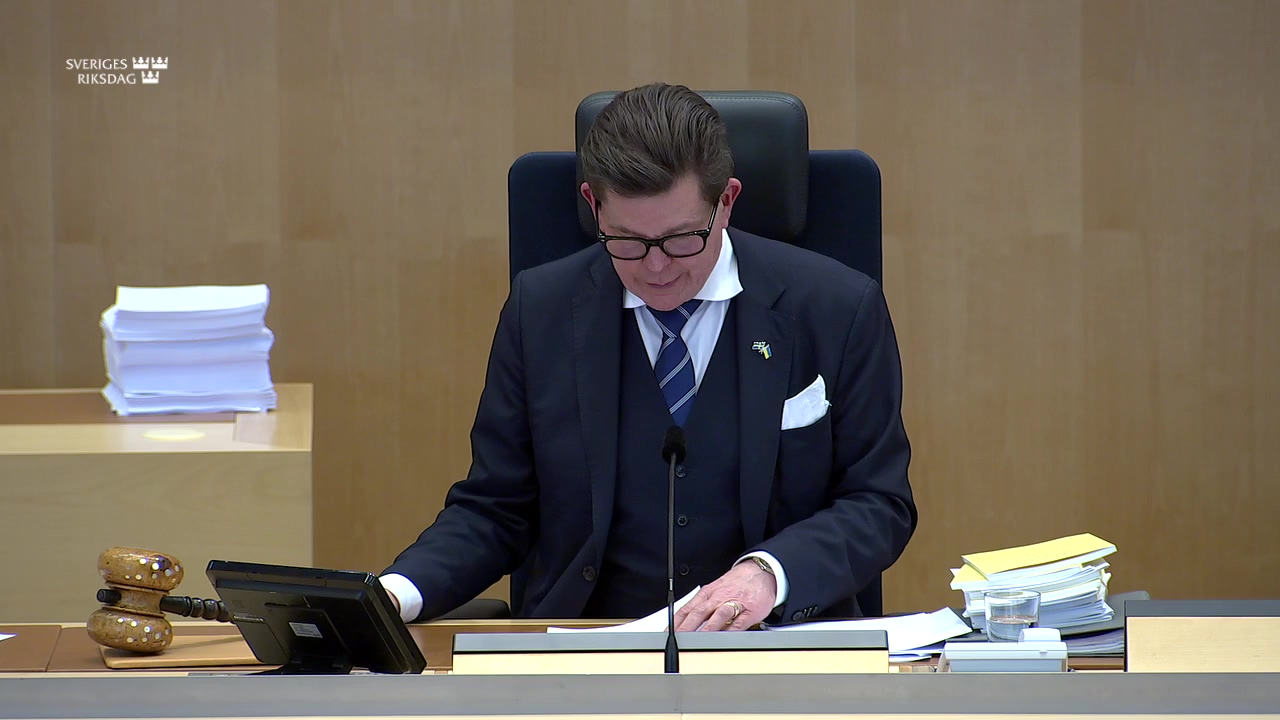 Stillbild från debatten i kammaren