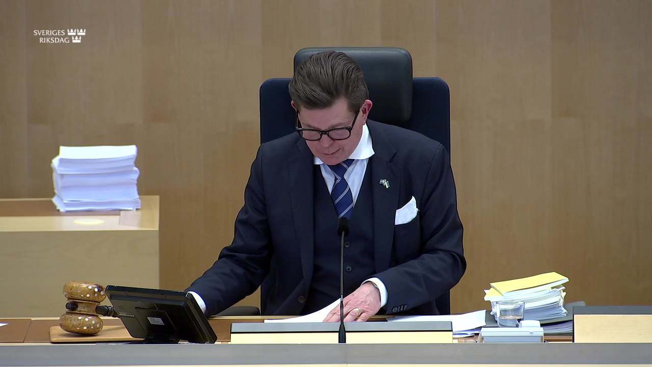 Stillbild från debatten i kammaren