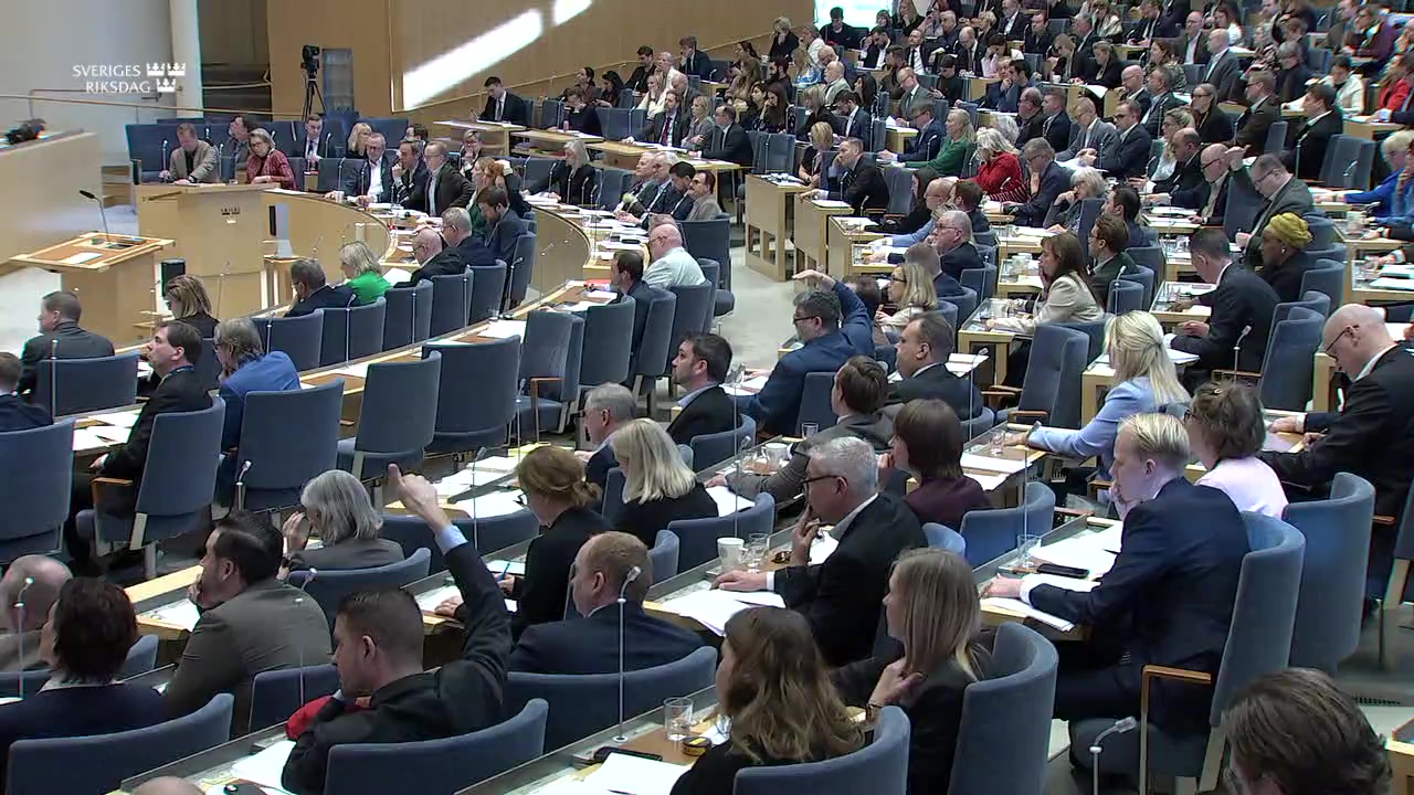 Stillbild från debatten i kammaren