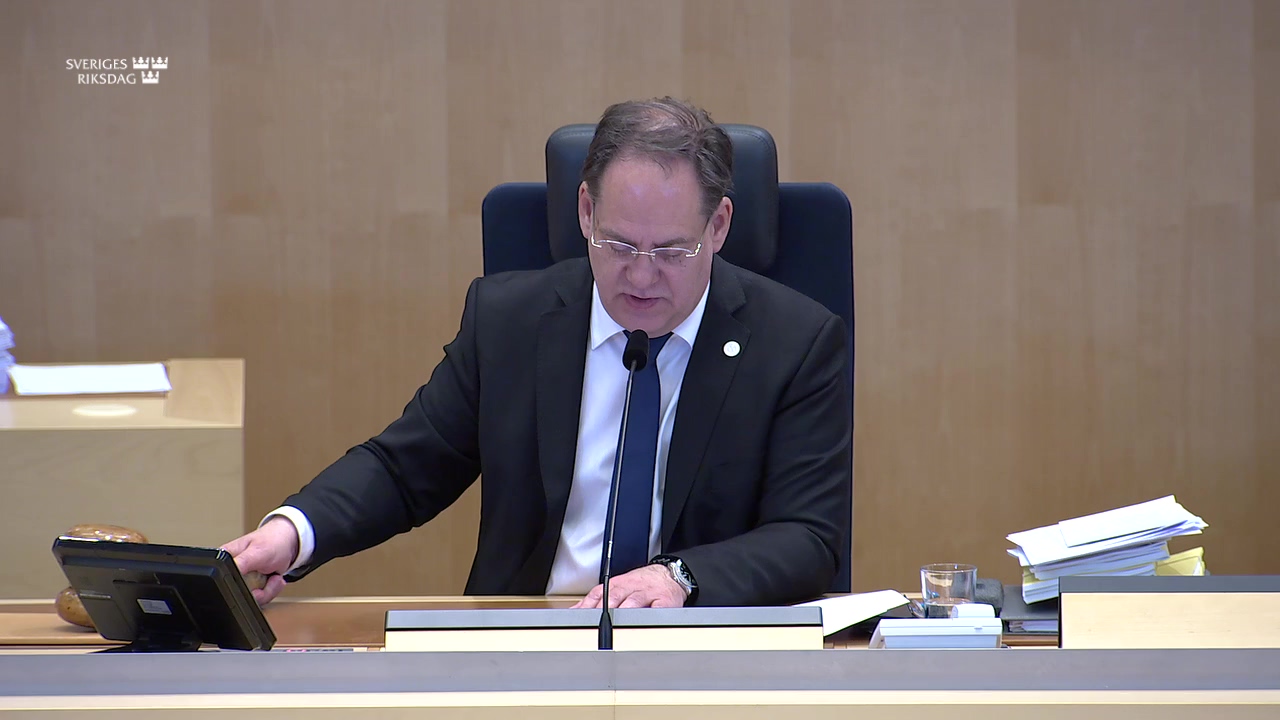 Stillbild från debatten i kammaren