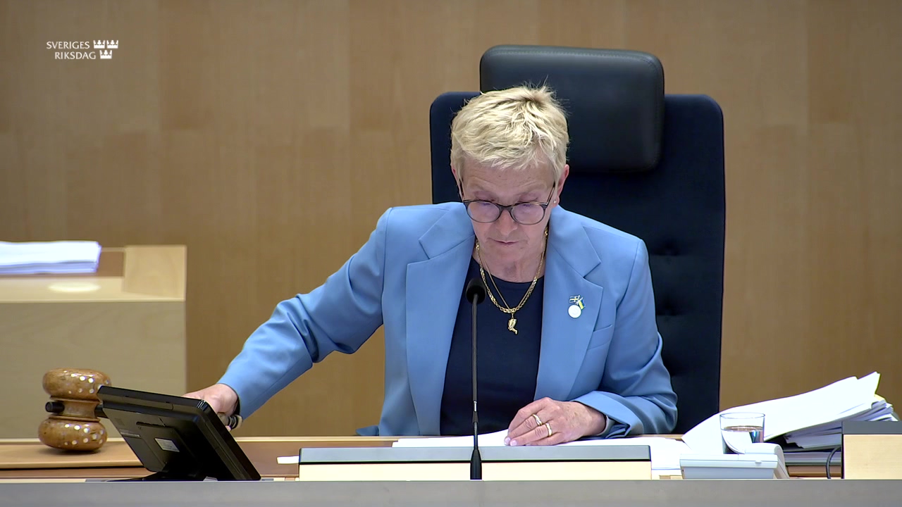 Stillbild från debatten i kammaren