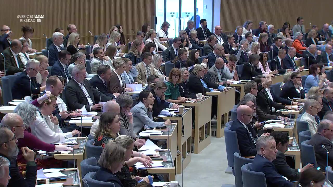 Stillbild från debatten i kammaren