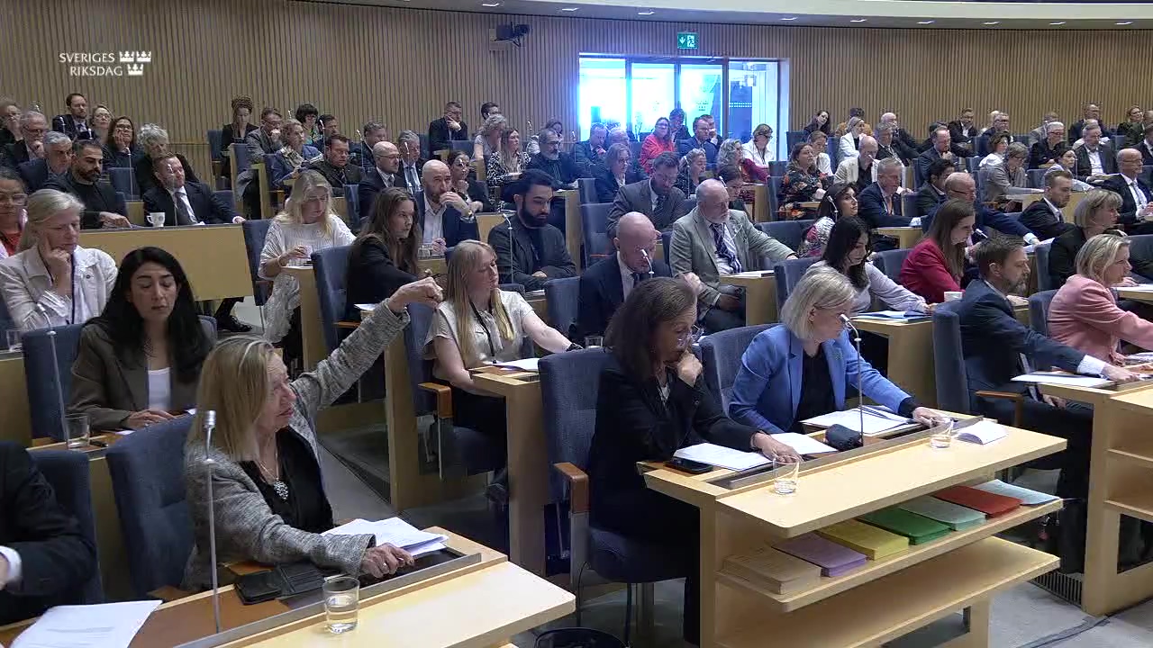 Stillbild från debatten i kammaren