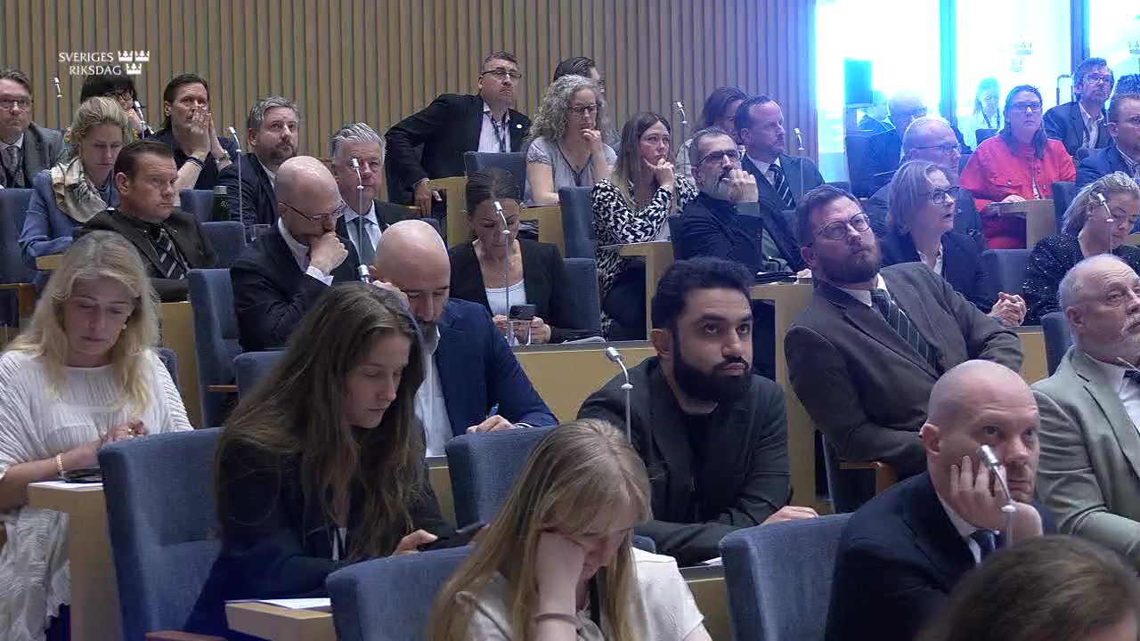 Stillbild från debatten i kammaren