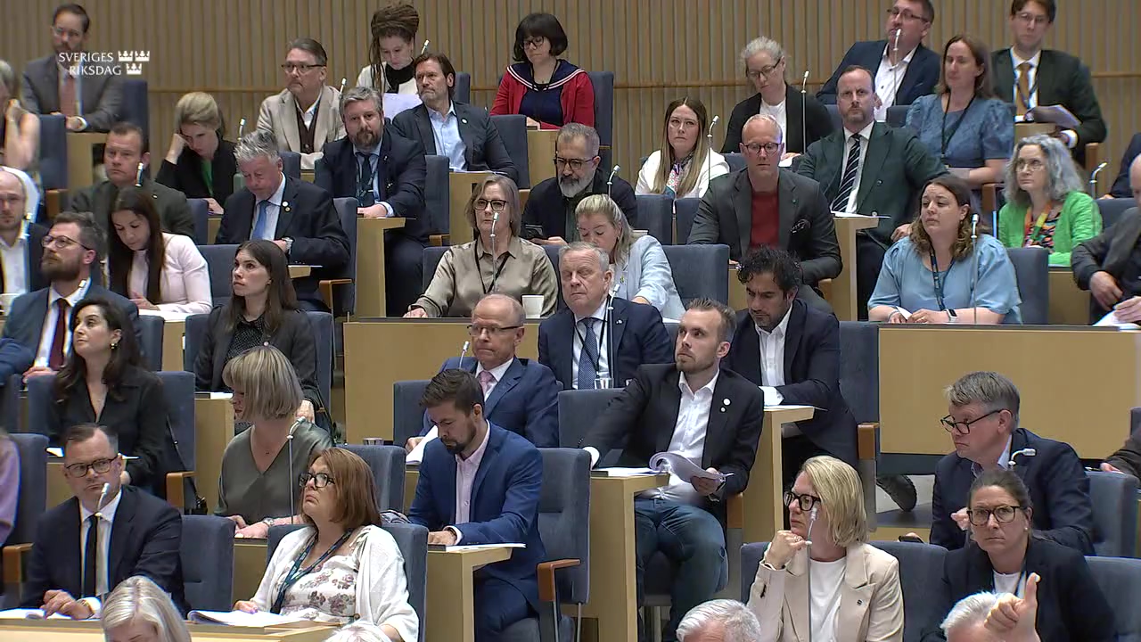 Stillbild från debatten i kammaren