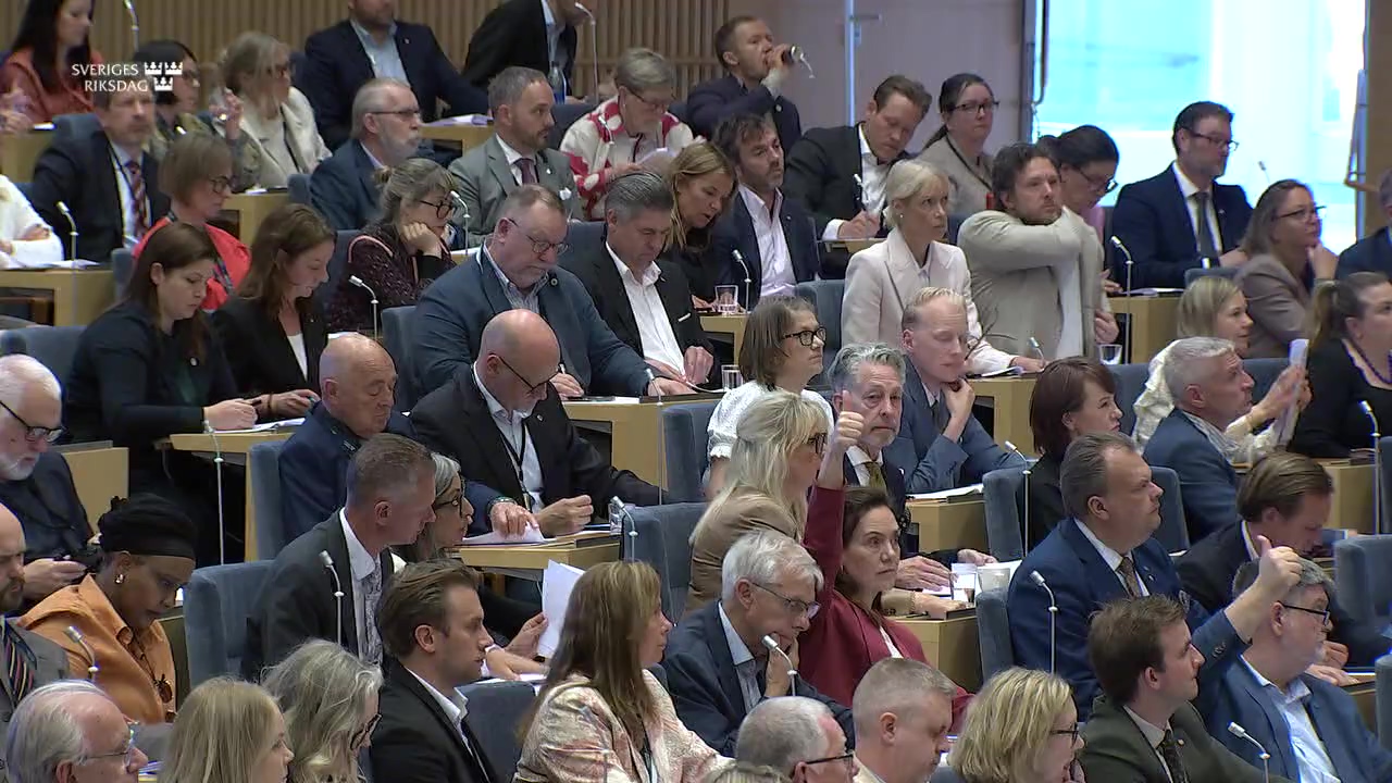 Stillbild från debatten i kammaren