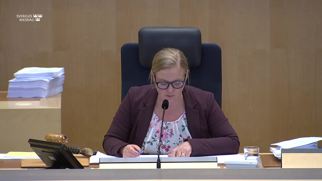 Stillbild från debatten i kammaren