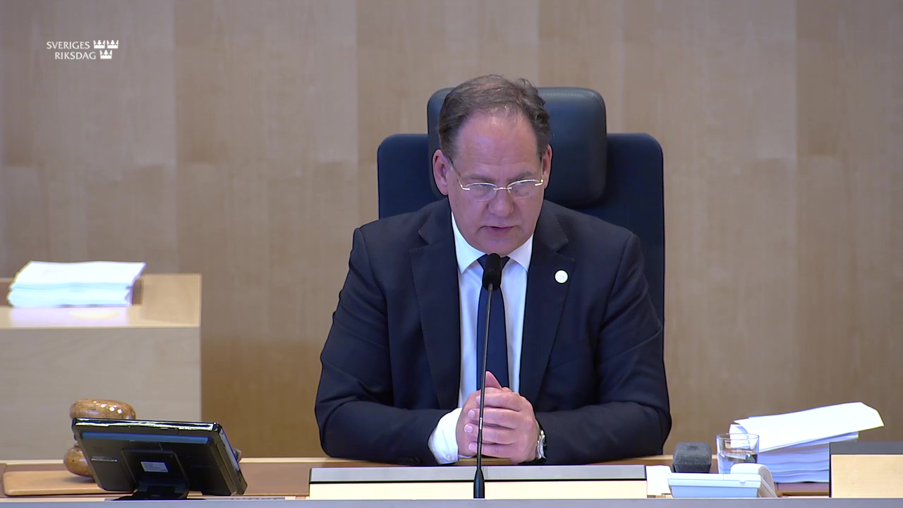 Stillbild från debatten i kammaren