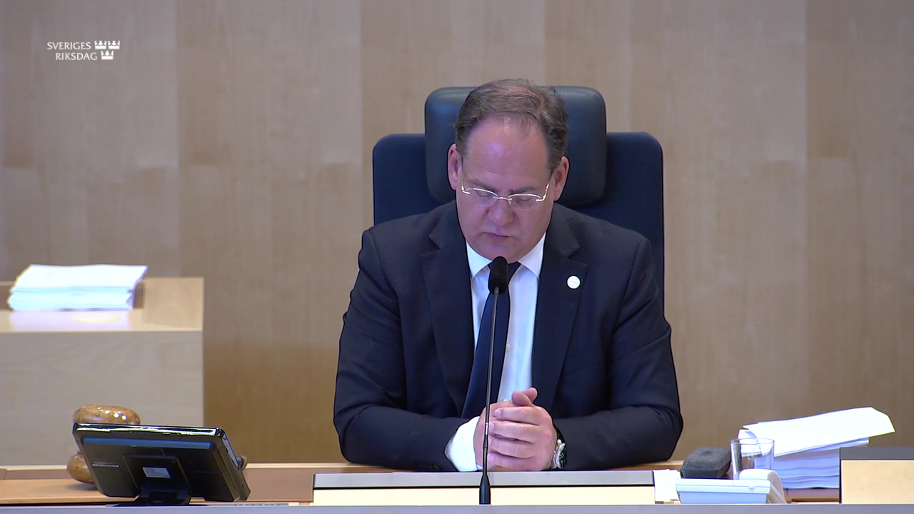 Stillbild från debatten i kammaren