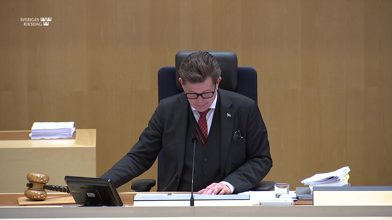Stillbild från debatten i kammaren