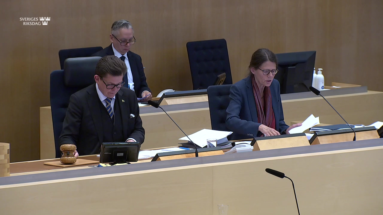 Stillbild från debatten i kammaren