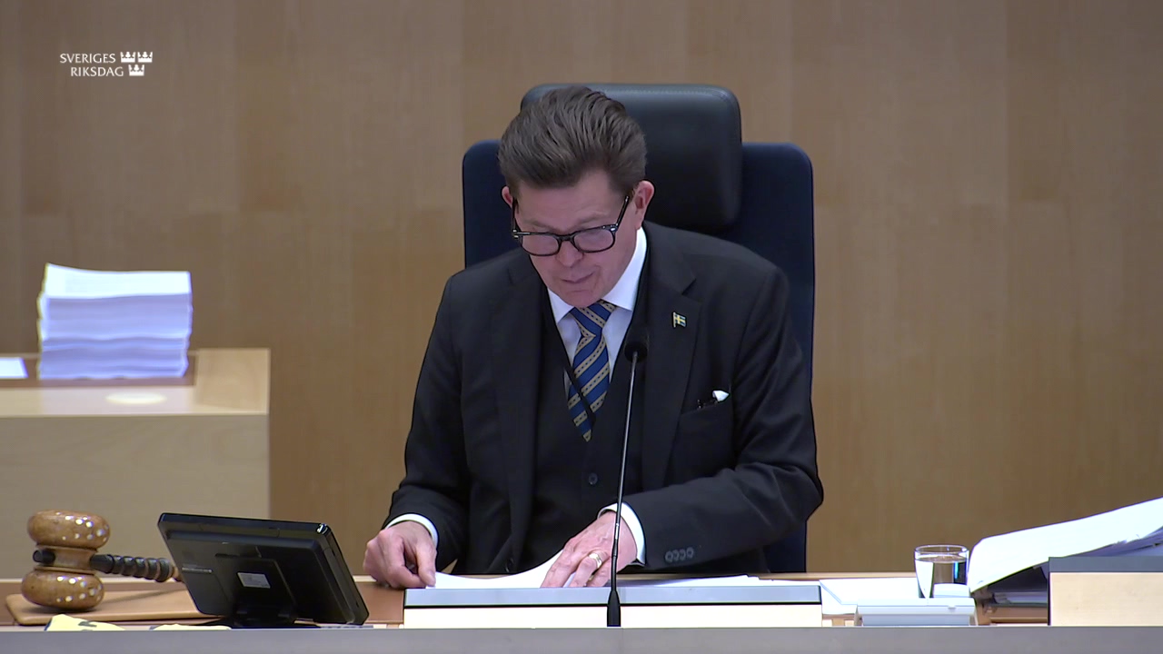 Stillbild från debatten i kammaren