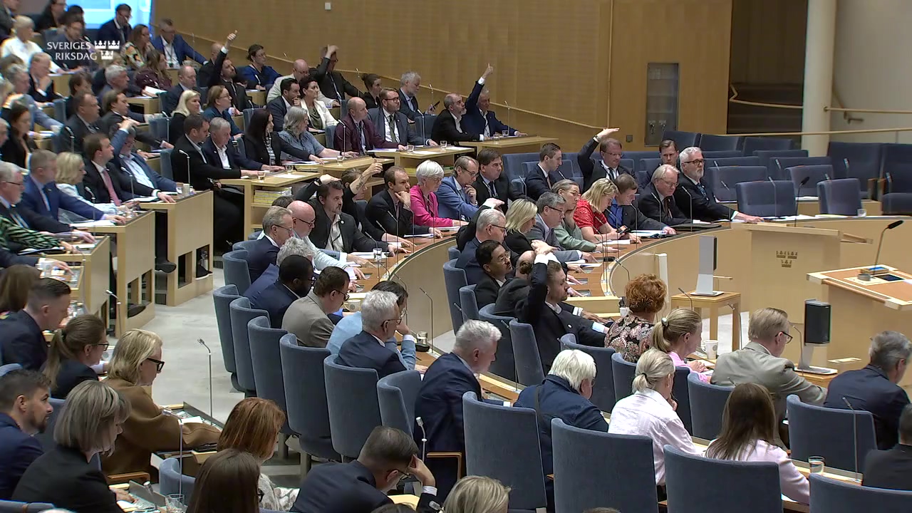 Stillbild från debatten i kammaren
