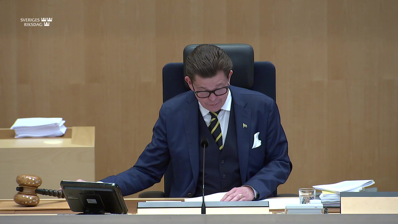 Stillbild från debatten i kammaren