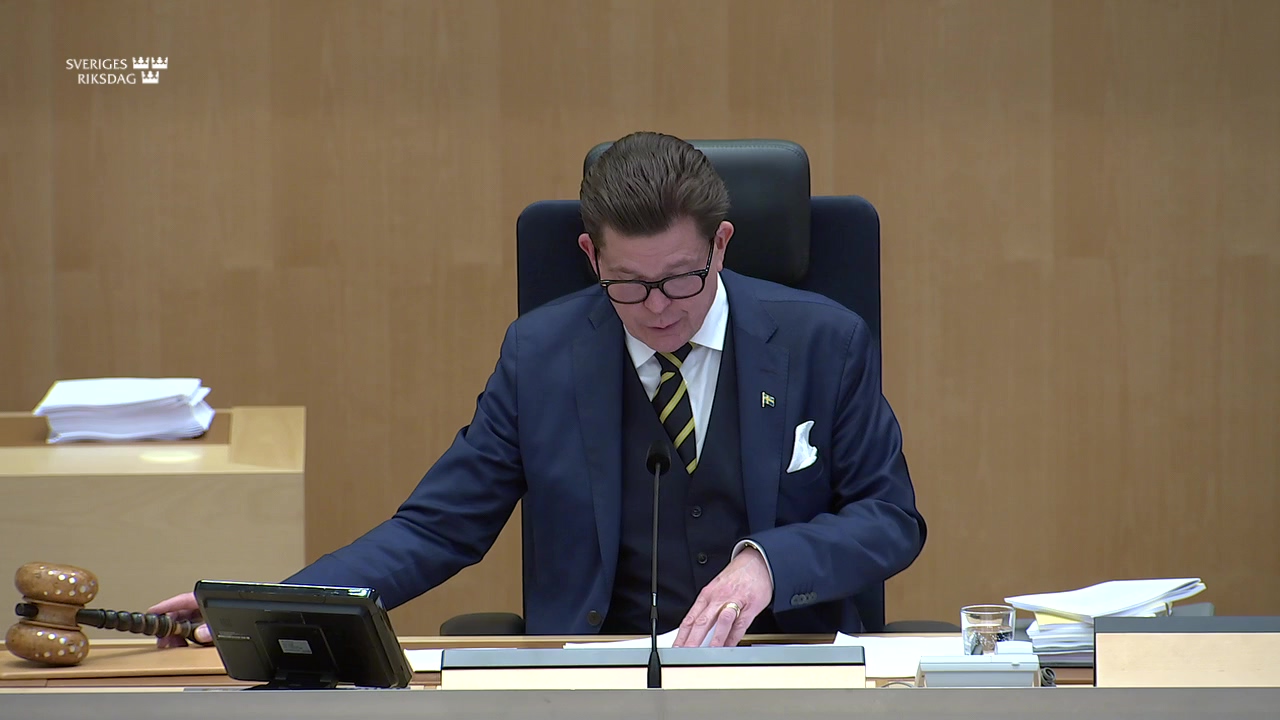 Stillbild från debatten i kammaren
